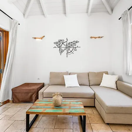 아파트 Semipuella Áyios Nikítas